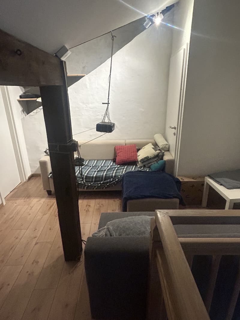 WG Zimmer in Altstadt Fribourg (2)