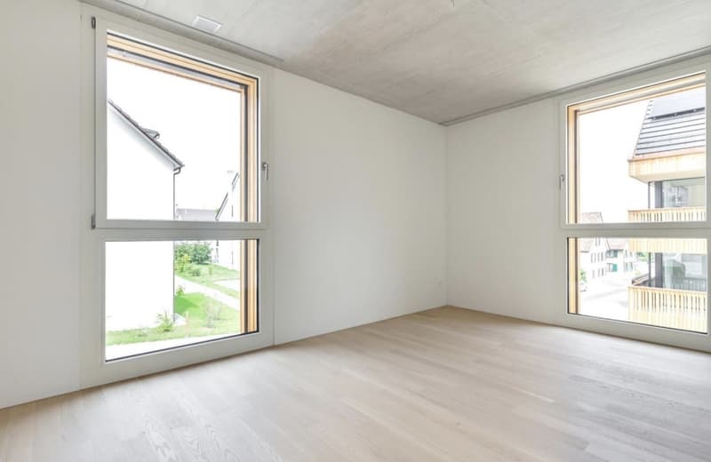 Helle 2.5-Zimmer-Wohnung mit Balkon und schöner Aussicht in Fruthwilen (3)