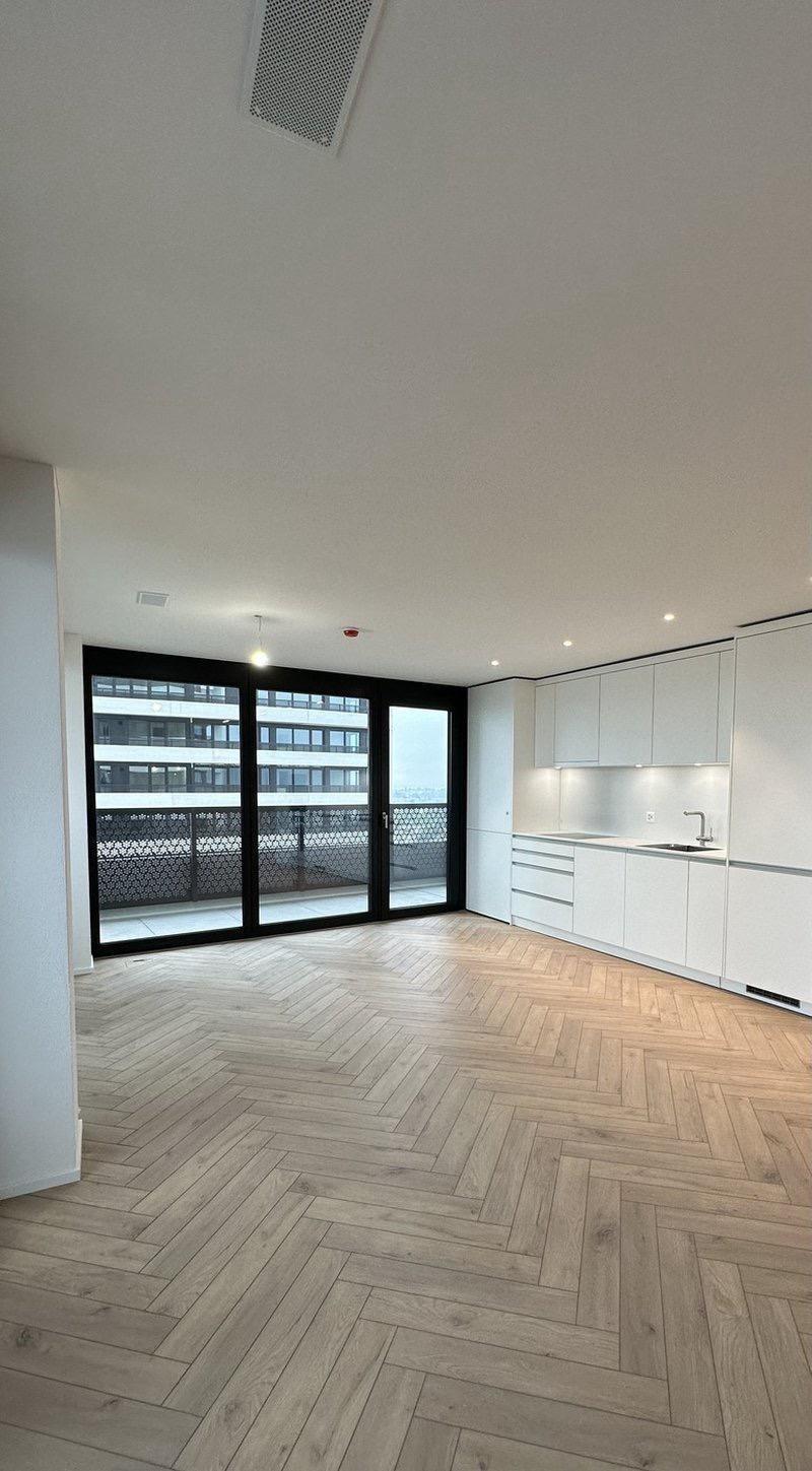 Moderne 2.5-Zimmer-Wohnung mit Seesicht in Three Points (3)