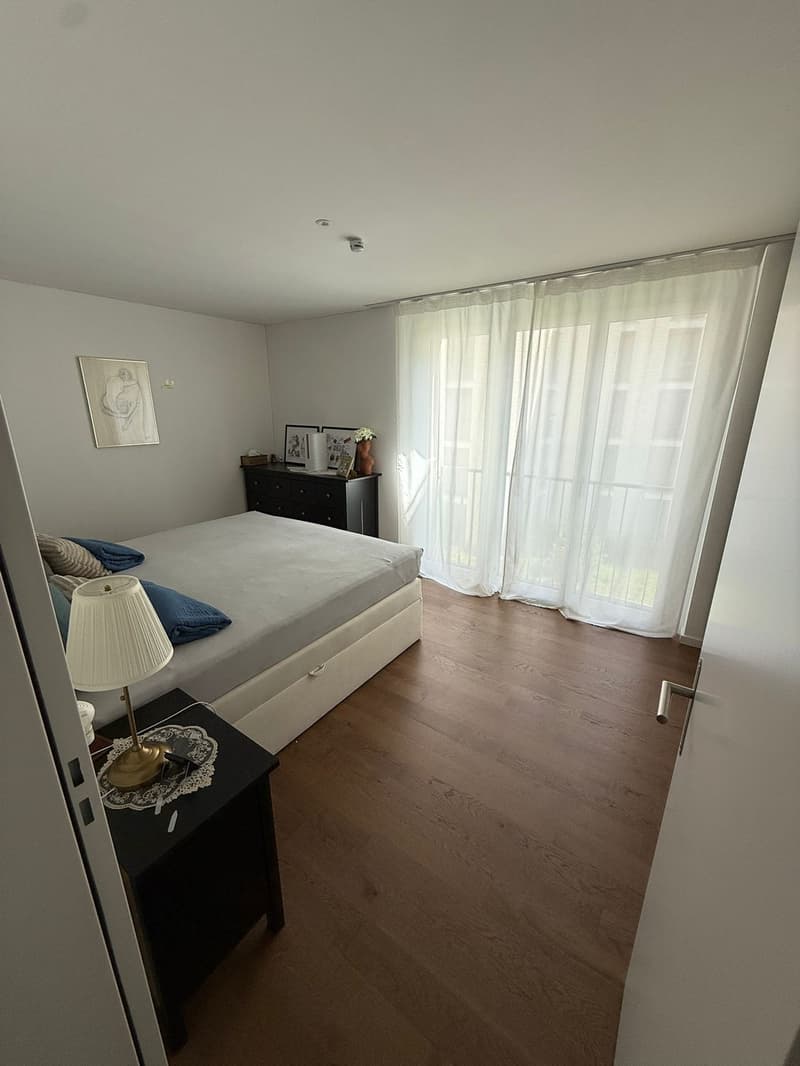Moderne 3.5-Zi-Wohnung mit 2 Bädern, Reduit und Top-Lage (5)