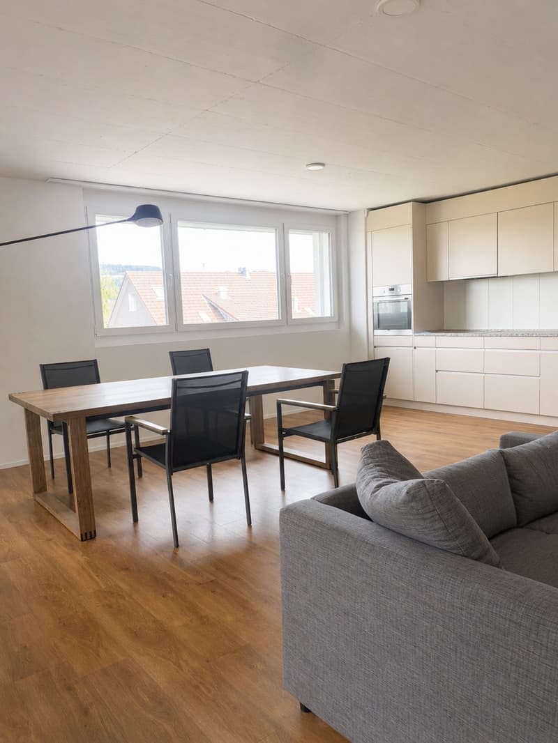 Helle 3.5-Zimmer Wohnung in Fischbach-Göslikon (5)