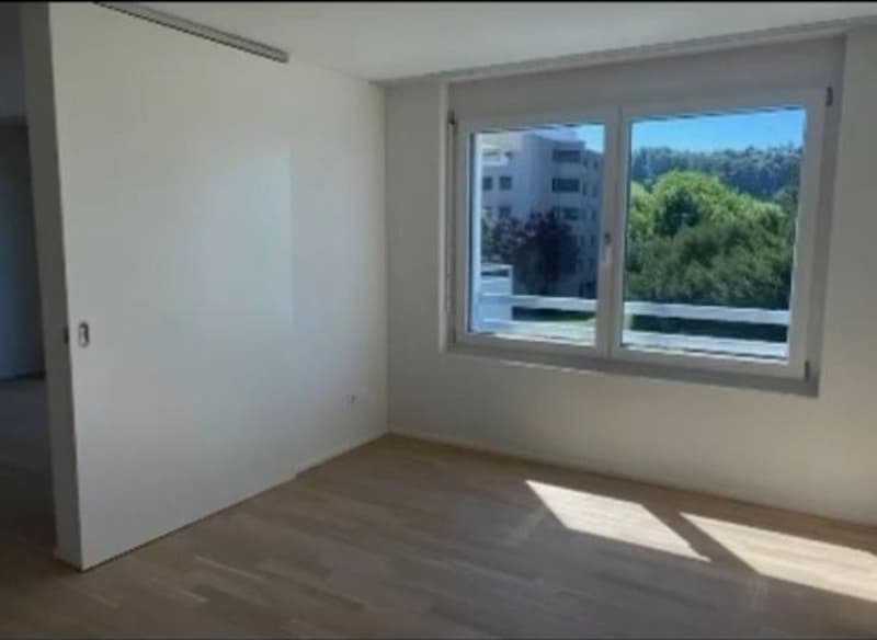 Schöne 2.5-Zimmer-Wohnung in ruhiger und zentraler Lage Nachmieter per 01.10.2026 gesucht (8)