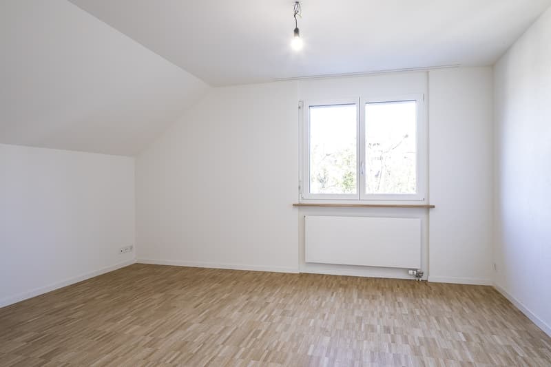 Moderne 2.5-Zimmer-Maisonette-Wohnung in Gattikon/Thalwil (9)