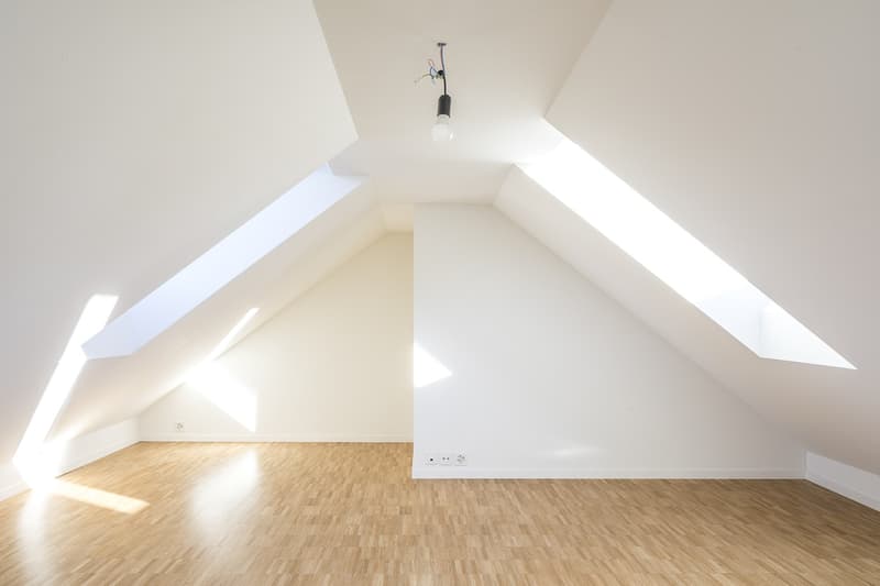 Moderne 2.5-Zimmer-Maisonette-Wohnung in Gattikon/Thalwil (3)