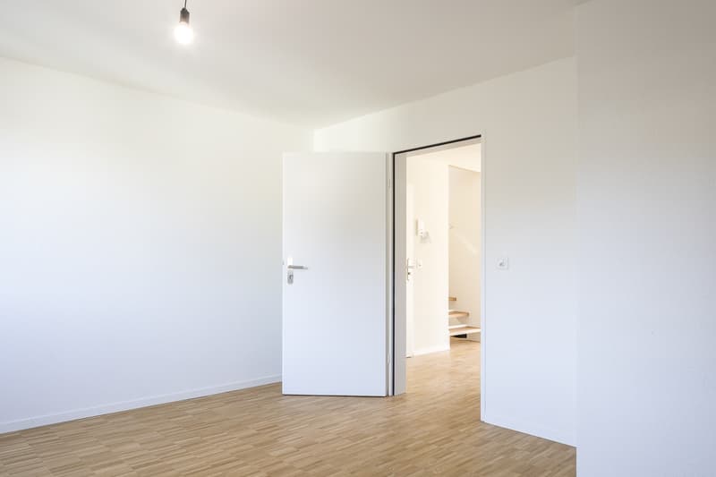 Moderne 2.5-Zimmer-Maisonette-Wohnung in Gattikon/Thalwil (5)