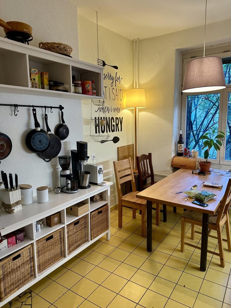 Helles, grosses WG-Zimmer mit Balkon in unkomplizierter Altbau-WG (9)