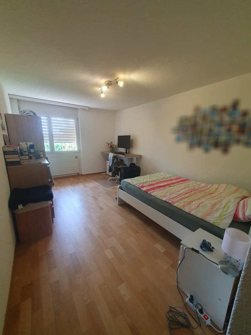 Helles 15.6 m² WG-Zimmer in grosszügiger 125 m² Wohnung in Ittigen (3)