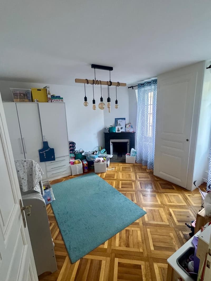 Grand Duplex de 4 Chambres au Cur de Nyon (7)