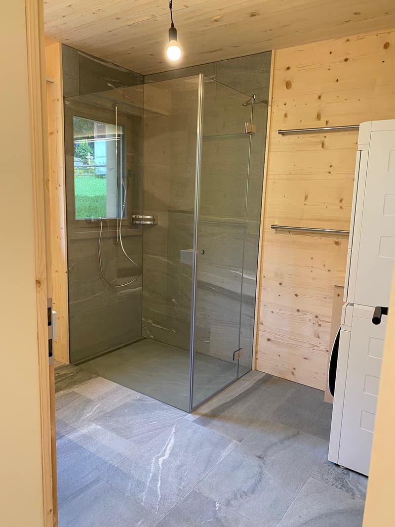 Moderne 3.5- Zimmerwohnung in Trun, Graubünden (4)