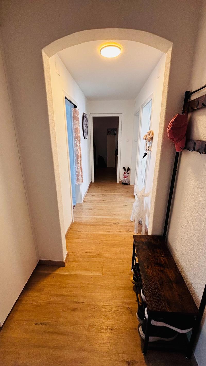 4 Zi. Wohnung direkt neben dem Bahnhof und diversen Einkaufsmöglichkeiten (5)