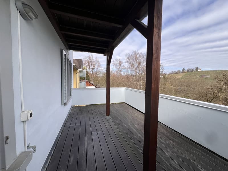 3-Zimmer-Wohnung mit Blick auf den Rhein inkl. Parkplatz und Nebenkosten (6)