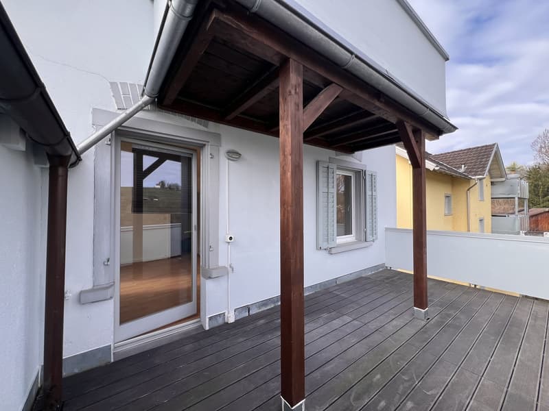 3-Zimmer-Wohnung mit Blick auf den Rhein inkl. Parkplatz und Nebenkosten (7)