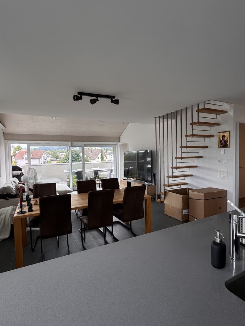 4.5-Zimmer-Dachwohnung in Niederuzwil modern, sonnig und familienfreundlich (7)