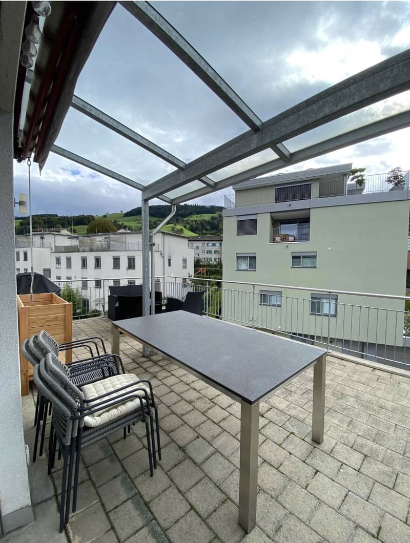 Helle 2.5-Zimmer-Dachwohnung in Root mit grossem Balkon Wohnen zum Wohlfühlen (5)