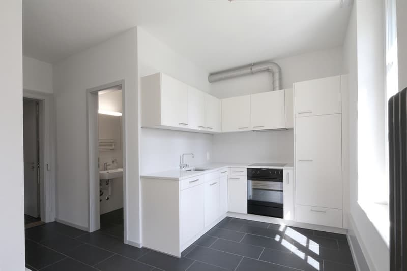 Helle 2-Zimmer Altbauwohnung Breitenrain (3)
