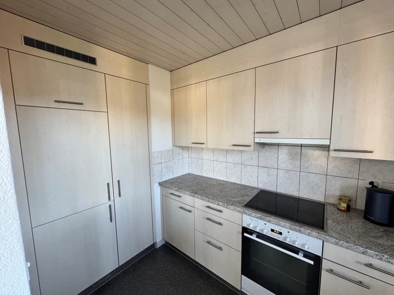 Frisch renovierte 3,5-Zimmer-Wohnung in Breitenbach kurzfristig zu beziehen (2)