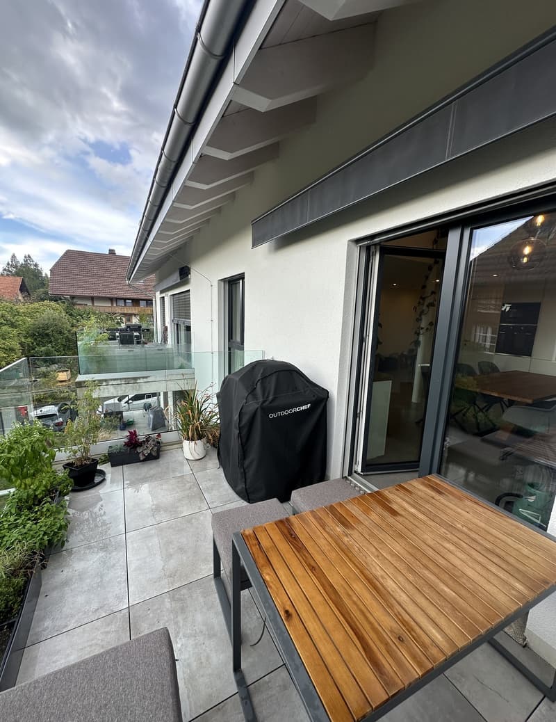 Moderne 2.5 Zimmer Dachwohnung mit Galerie (11)