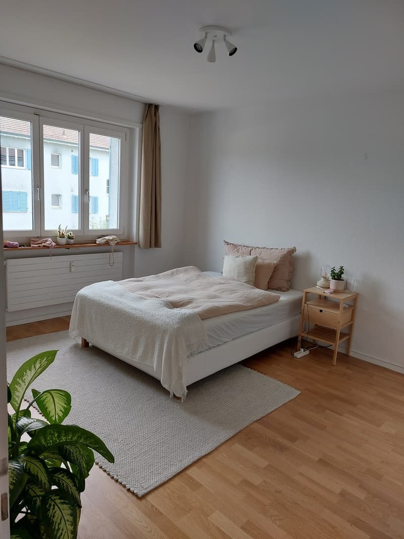 Schlafzimmer 1