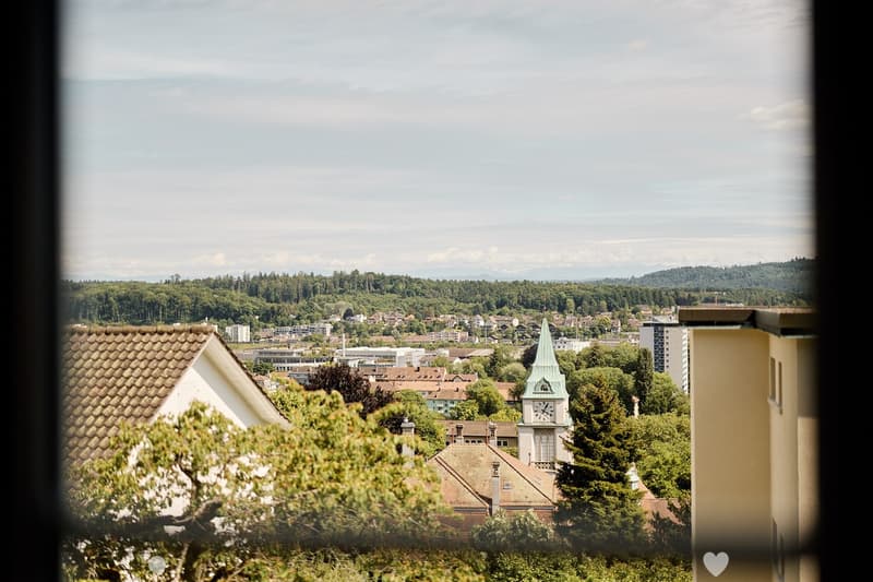 3 Zimmer Wohnung mit traumhaften Blick vom Balkon (3)