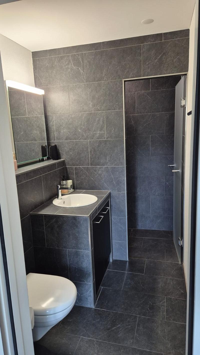 Moderne 4.5 Zimmer Wohnung in zentraler Lage (9)