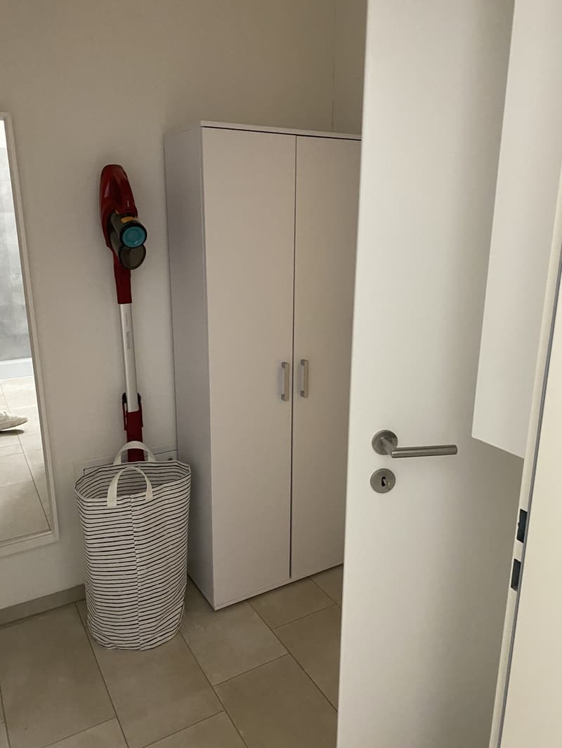 1.5 möbilierte Zimmer Wohnung (2)