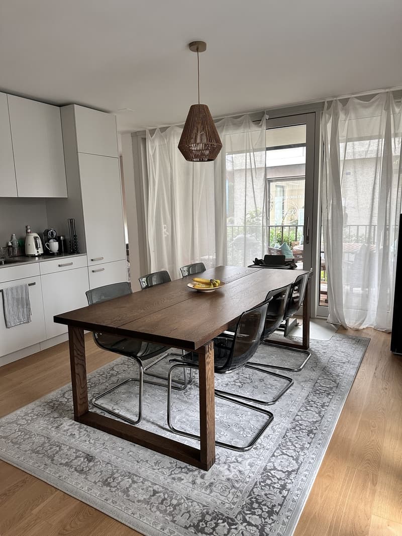Modern and new 4.5-room apartment in the village center of Niederhasli (1)