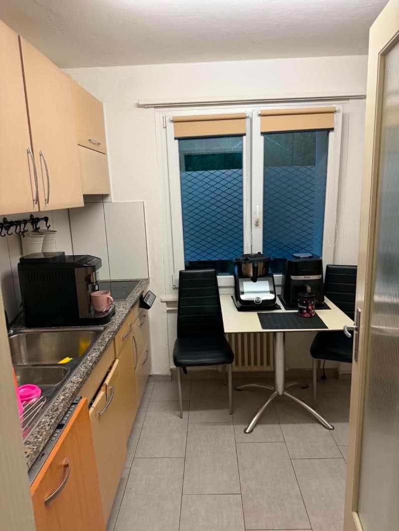3-Zimmer-Wohnung in St. Gallen Nachmieter gesucht 3.5-Zimmer-Wohnung in St. Gallen Wir suchen ab sofort einen Nachmieter für unsere gemütliche 3.5-Zimmer-Wohnung im Erdgeschoss in St. Gallen. 3.5 Zimmer St. Gallen Erdgeschoss Balkon Waschmaschine im (6)