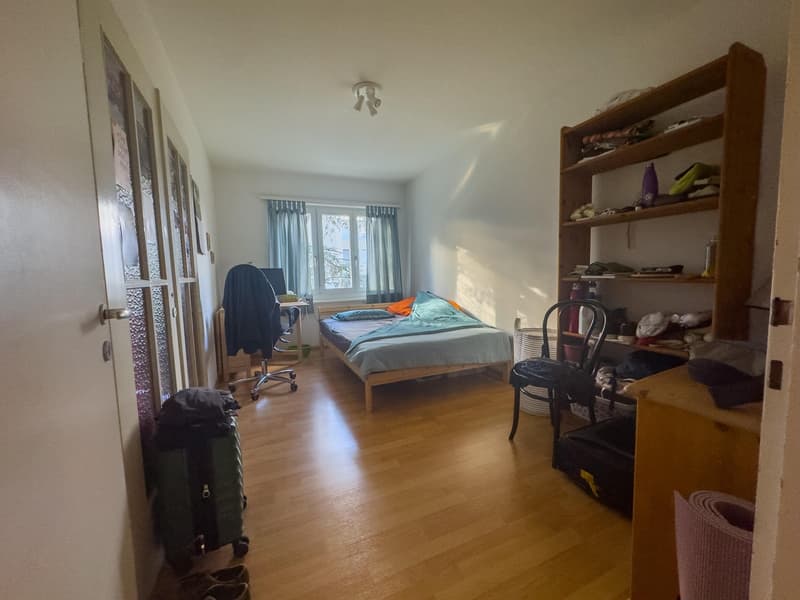 WG-Zimmer direkt am Bahnhof Winterthur (1)