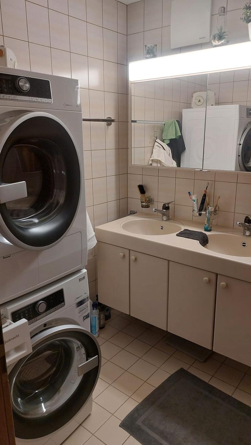 Traumhafte, grosszügige 6.5-Zimmer-Maisonette-Wohnung in Zeiningen mit Cheminée & Galerie (4)