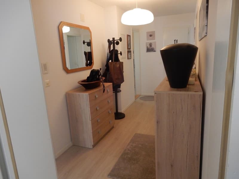 4-Zimmer-Wohnung im 1. Stock mit schöner Aussicht (6)
