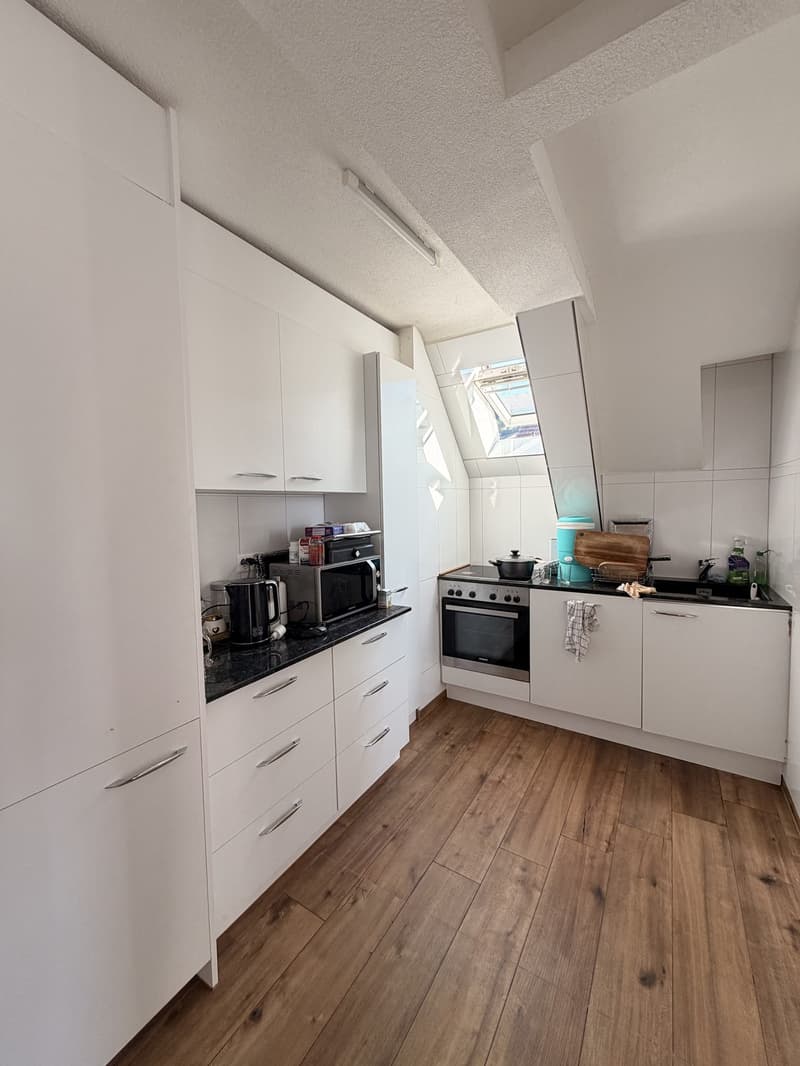Helle 5.5-Zimmer-Wohnung in Wabern sonnig, ruhig & nur 1 Minute vom Tram entfernt (7)