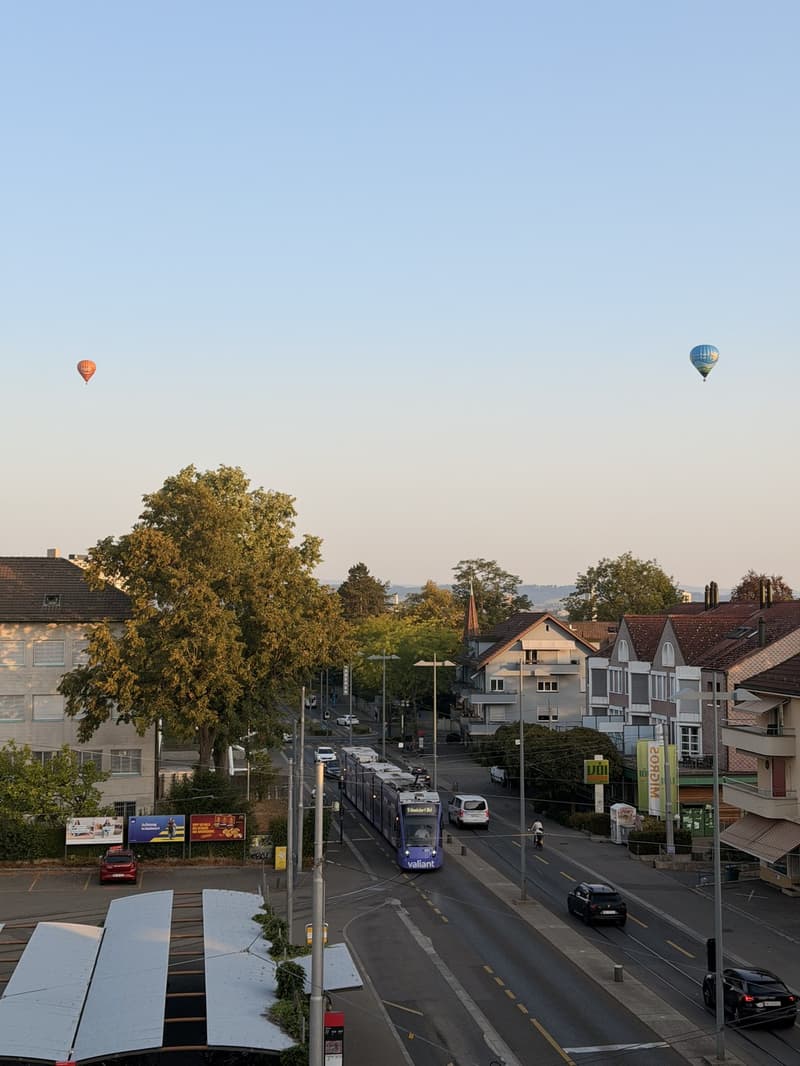 Helle 5.5-Zimmer-Wohnung in Wabern sonnig, ruhig & nur 1 Minute vom Tram entfernt (2)