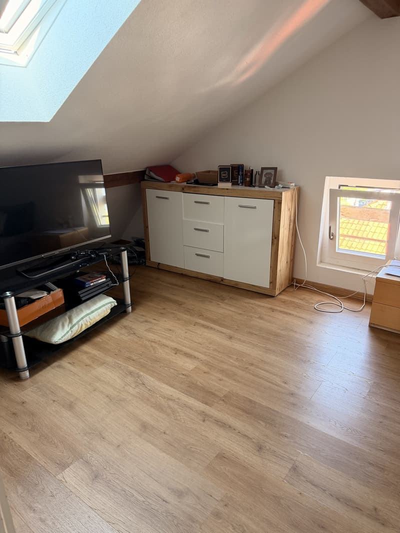 Helle 5.5-Zimmer-Wohnung in Wabern sonnig, ruhig & nur 1 Minute vom Tram entfernt (6)