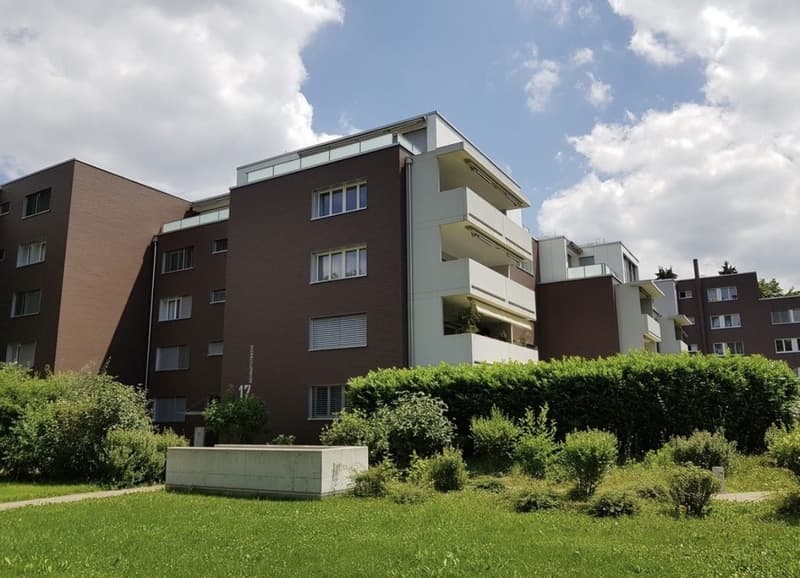 3-Zimmerwohnung mit grossem, sonnigem Balkon (2)