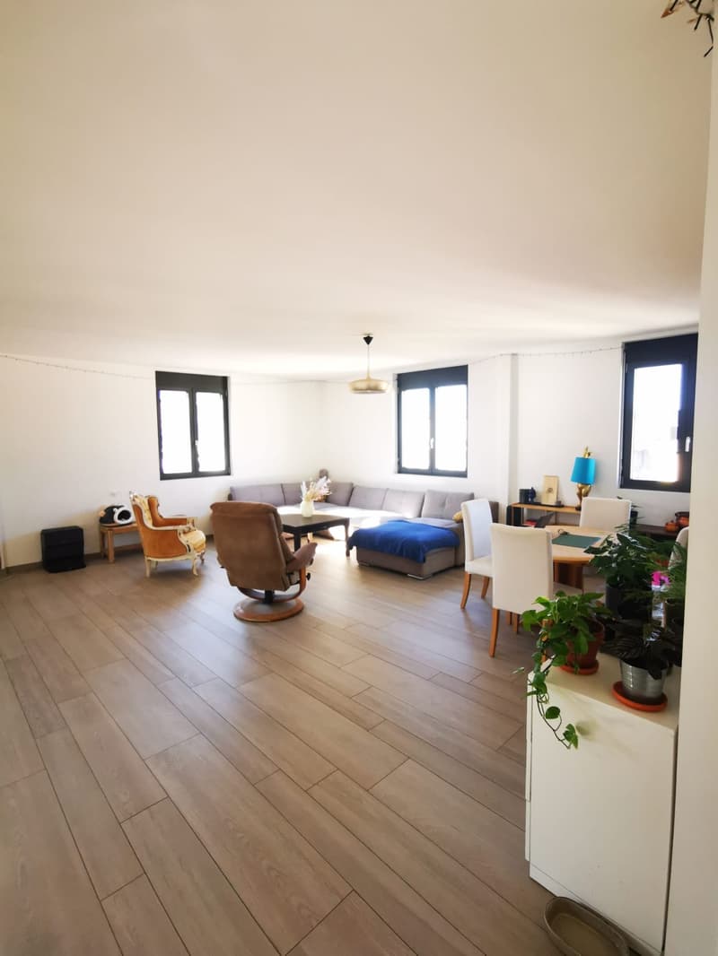 Chambre à louer dans une superbe colocation aux Augustins dès le 1er octobre (1)