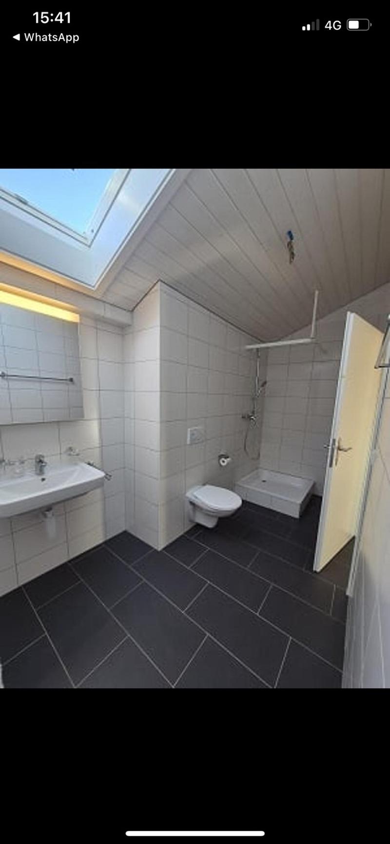 Schöne 2 Zimmer Wohnung zum fairen Preis (4)