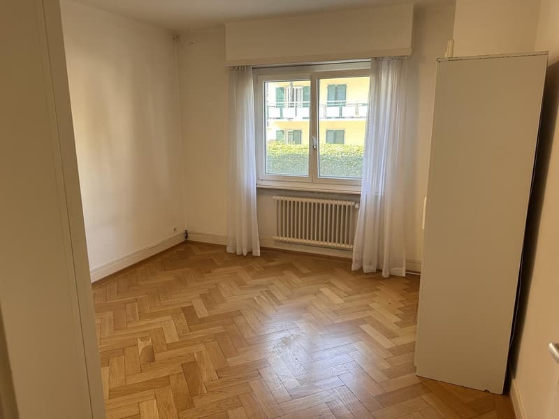 Spacieux appartement meublé de 2,5 pièces à Renens (8)