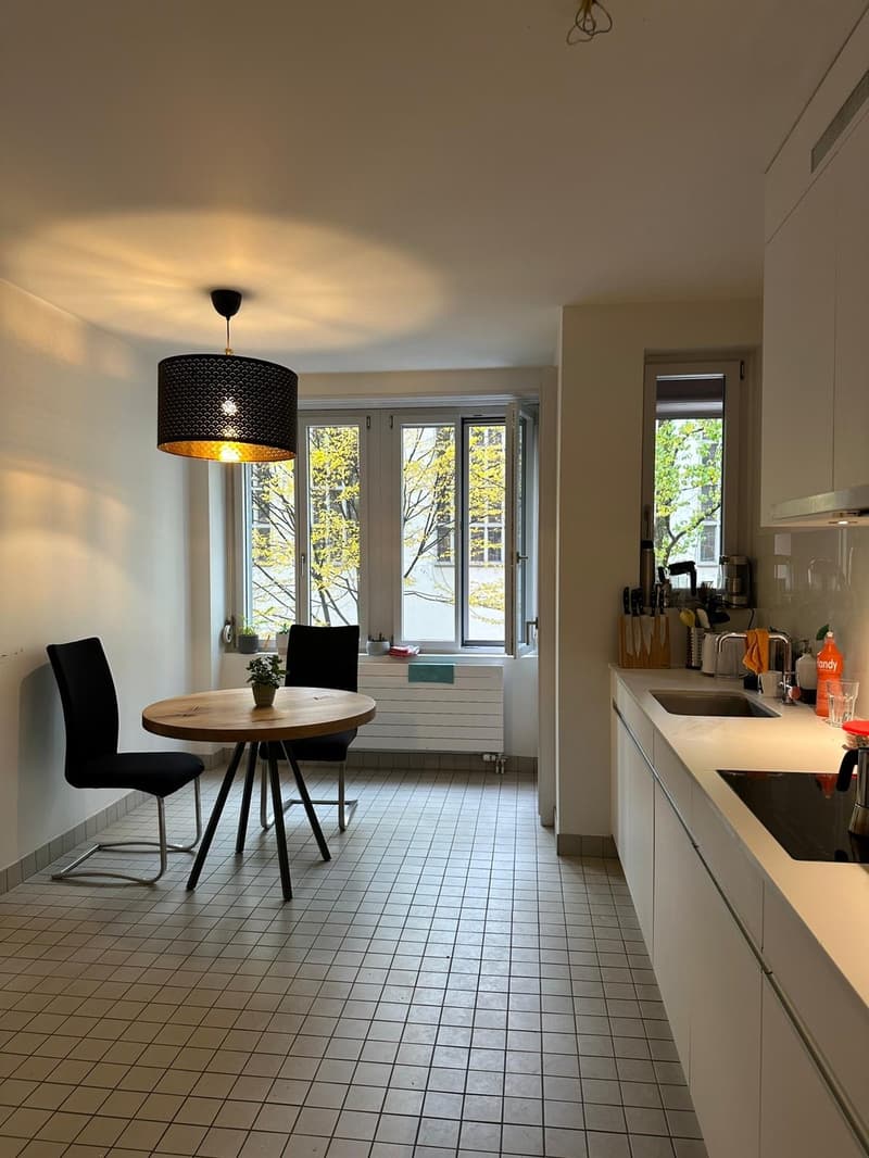 16. OKTOBER - 15. NOVEMBER Zentrales WG Zimmer (1)