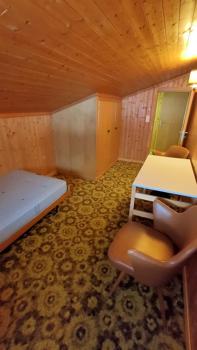 Heimelige möblierte 3½-Zimmer-Wohnung in Zweisimmen (11)