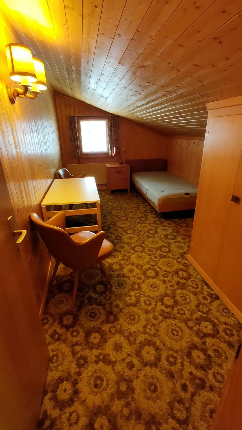 Heimelige möblierte 3½-Zimmer-Wohnung in Zweisimmen (7)