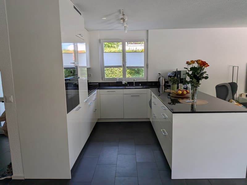 Grosszügige 6-Zimmer-Terrassenwohnung in Adliswil - Ab 16 Dezember 2026 (2)