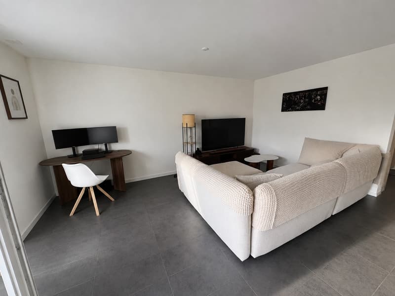 Appartement à louer à Düdingen 2.5 pièces intérieur 67 m' avec terrasse de 17,8 m2 (7)