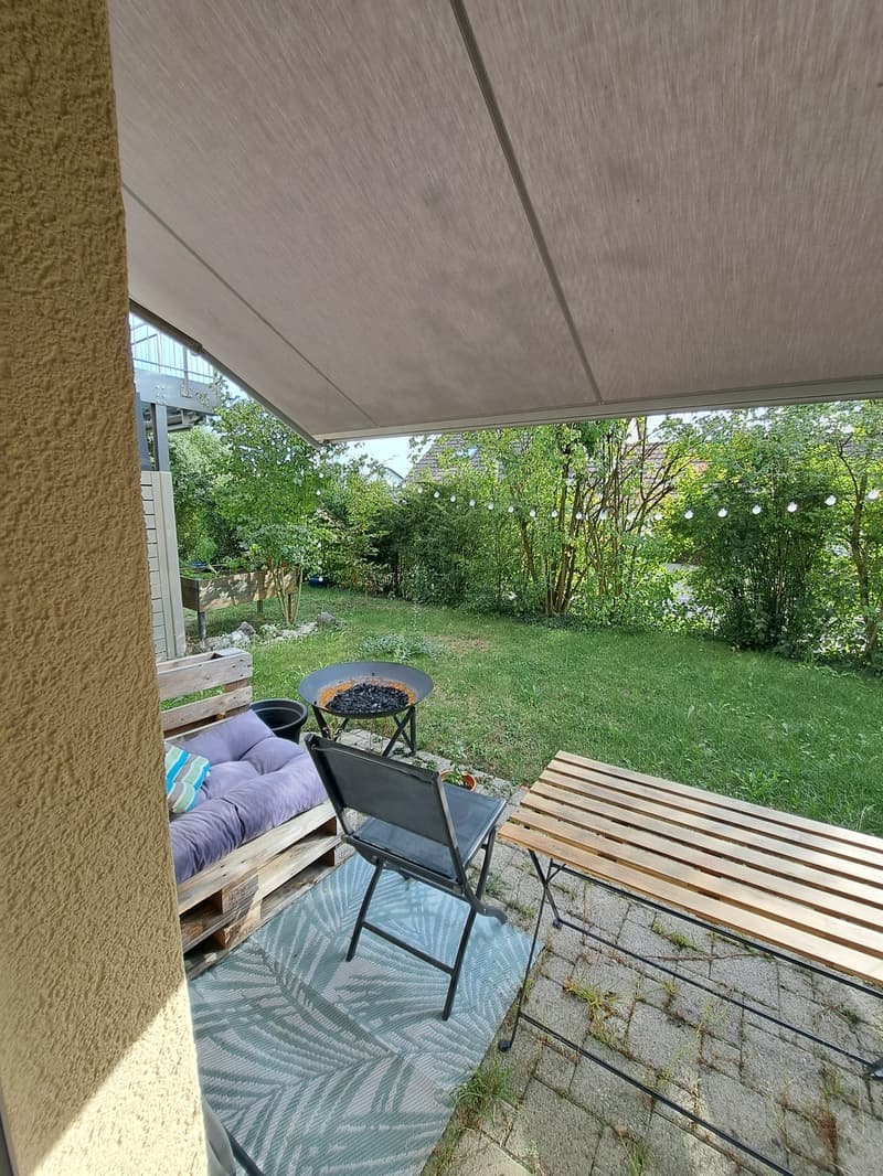 Schöne 2 1/2 Zimmer Wohnung in ruhiger Lage (3)