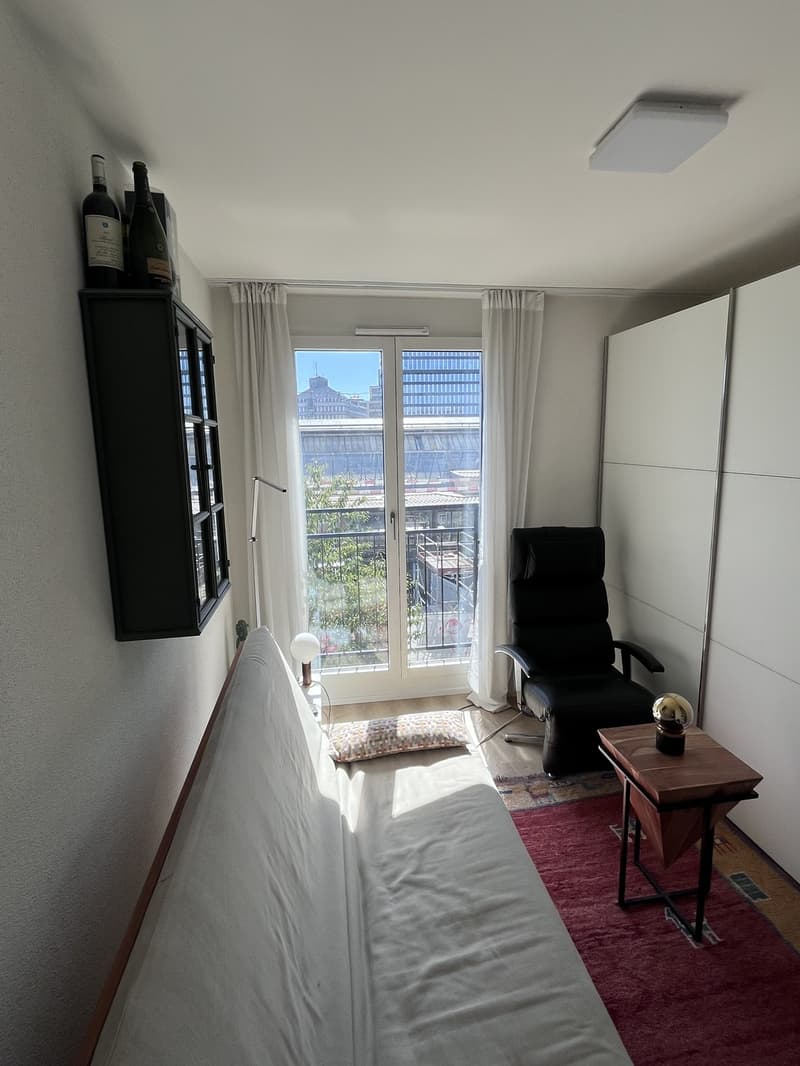 Bright city apartment at Zollstrasse 6 (1)