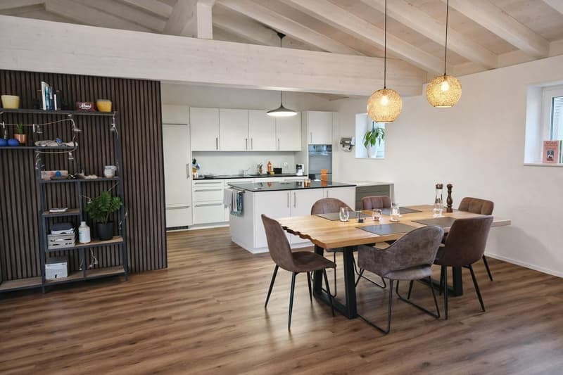 Exklusive 3.5-Zimmer-Wohnung in Ermensee mit Bergblick (1)
