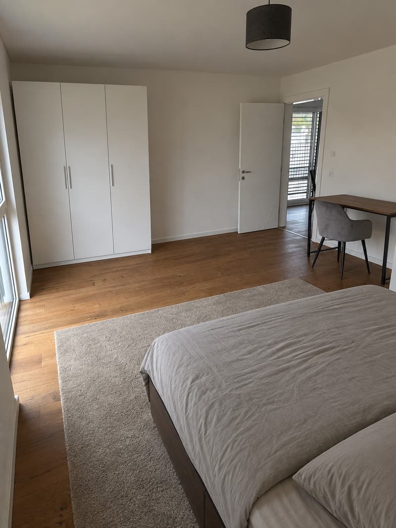Helles Zimmer in Weiach Nähe Flughafen, Baden & Bülach (5)