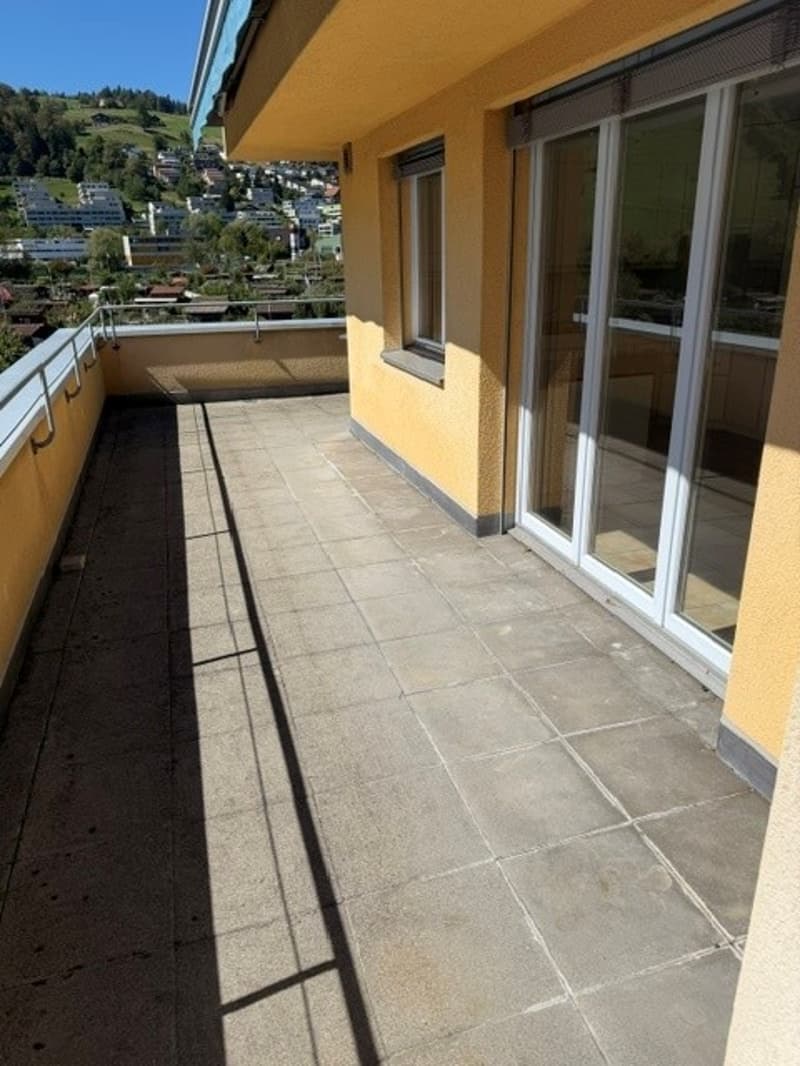 helle 2.5 Zimmerwohnung in Kriens ab sofort (5)