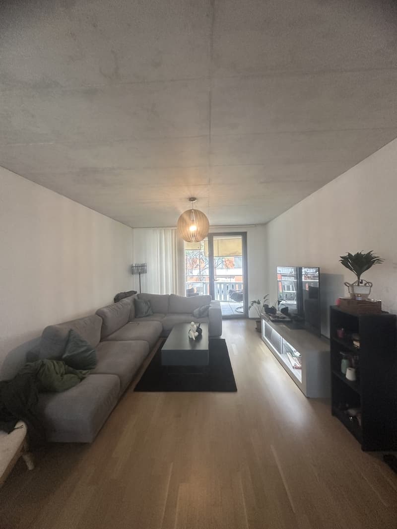2 zimmer in moderner WG - 4 min von banhof stettbach (1)