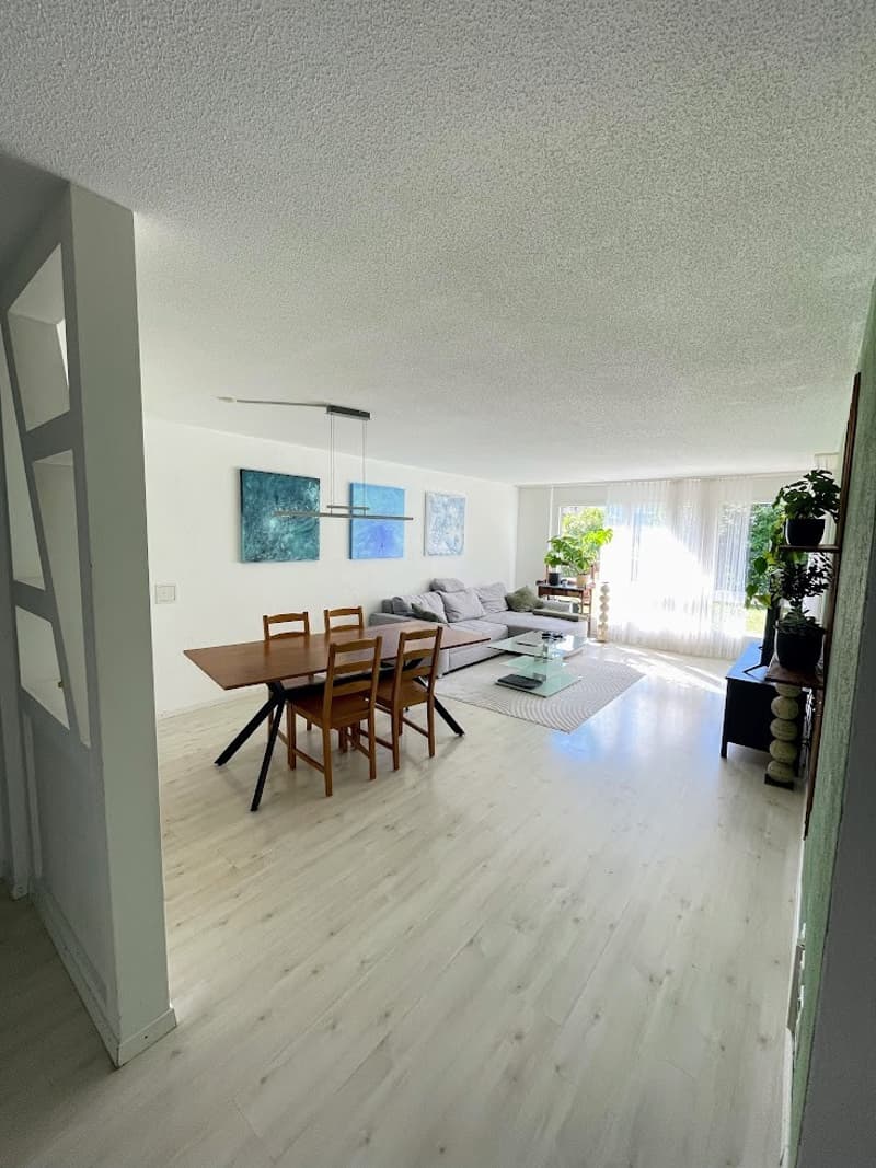 WG Zimmer, 3800 Unterseen (1)