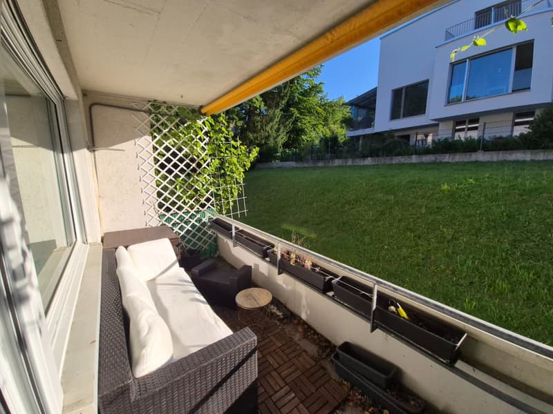 Helle 2.5-Zimmer-Wohnung mit Balkon in Adliswil  möbliert (13)
